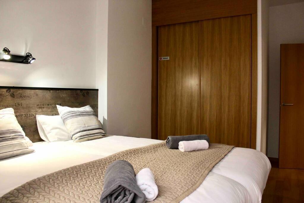 דירות מאלגה Downtown Jinetes Deluxe With Pool & Free Parking מראה חיצוני תמונה