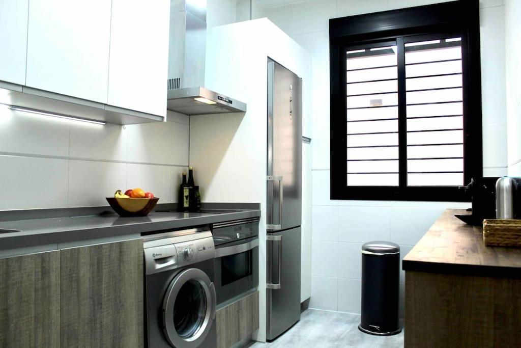 דירות מאלגה Downtown Jinetes Deluxe With Pool & Free Parking מראה חיצוני תמונה